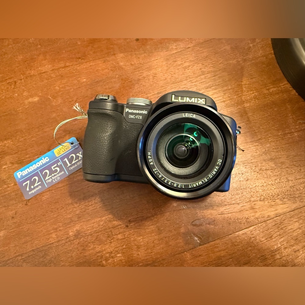 Panasonic Lumix DMC-FZ8 Black Bridge Camera with Leica Lens - NEW IN BOX W/TAG